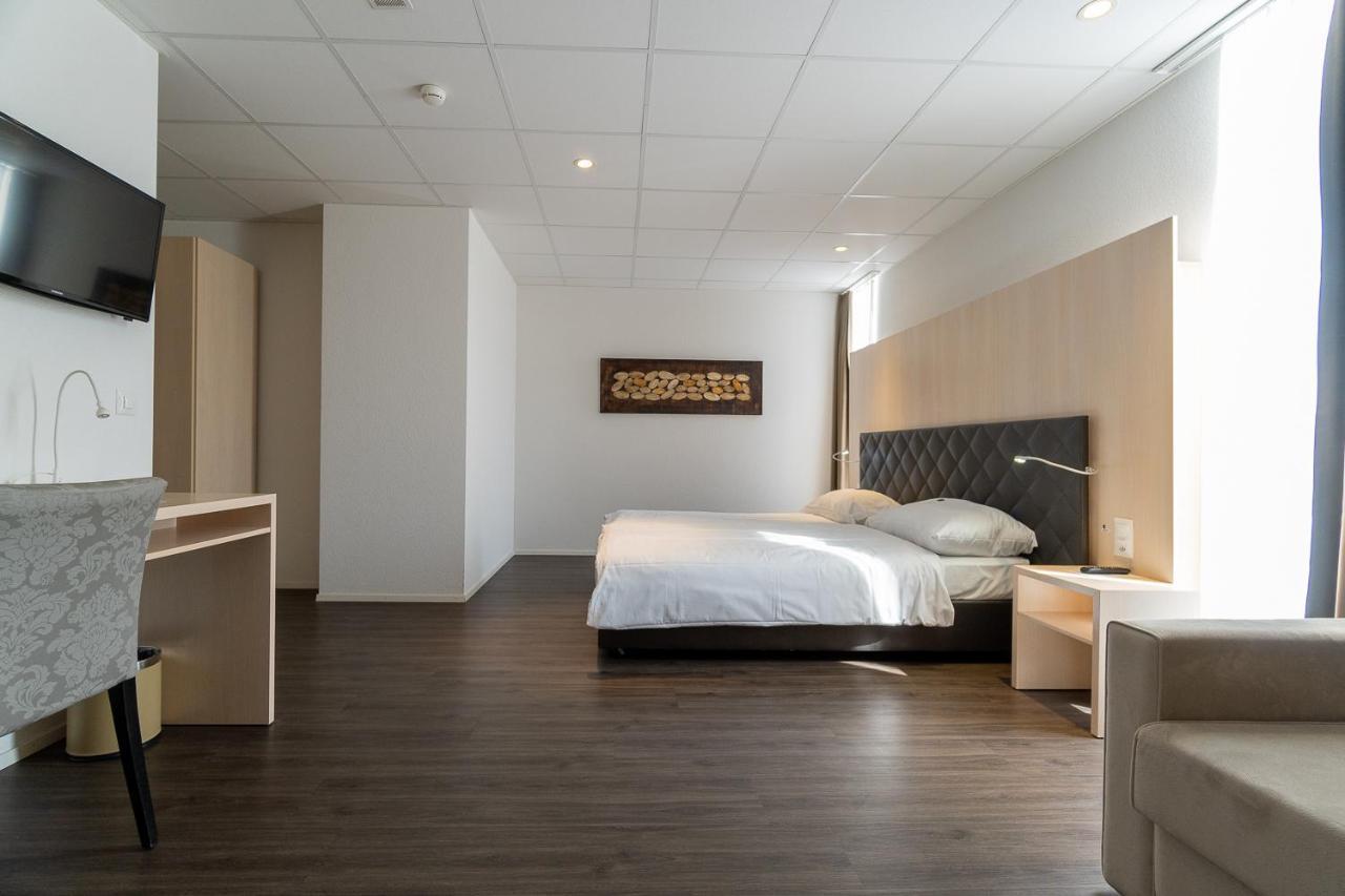 Los Lorentes Apartments Bern Airport Belp Exterior photo