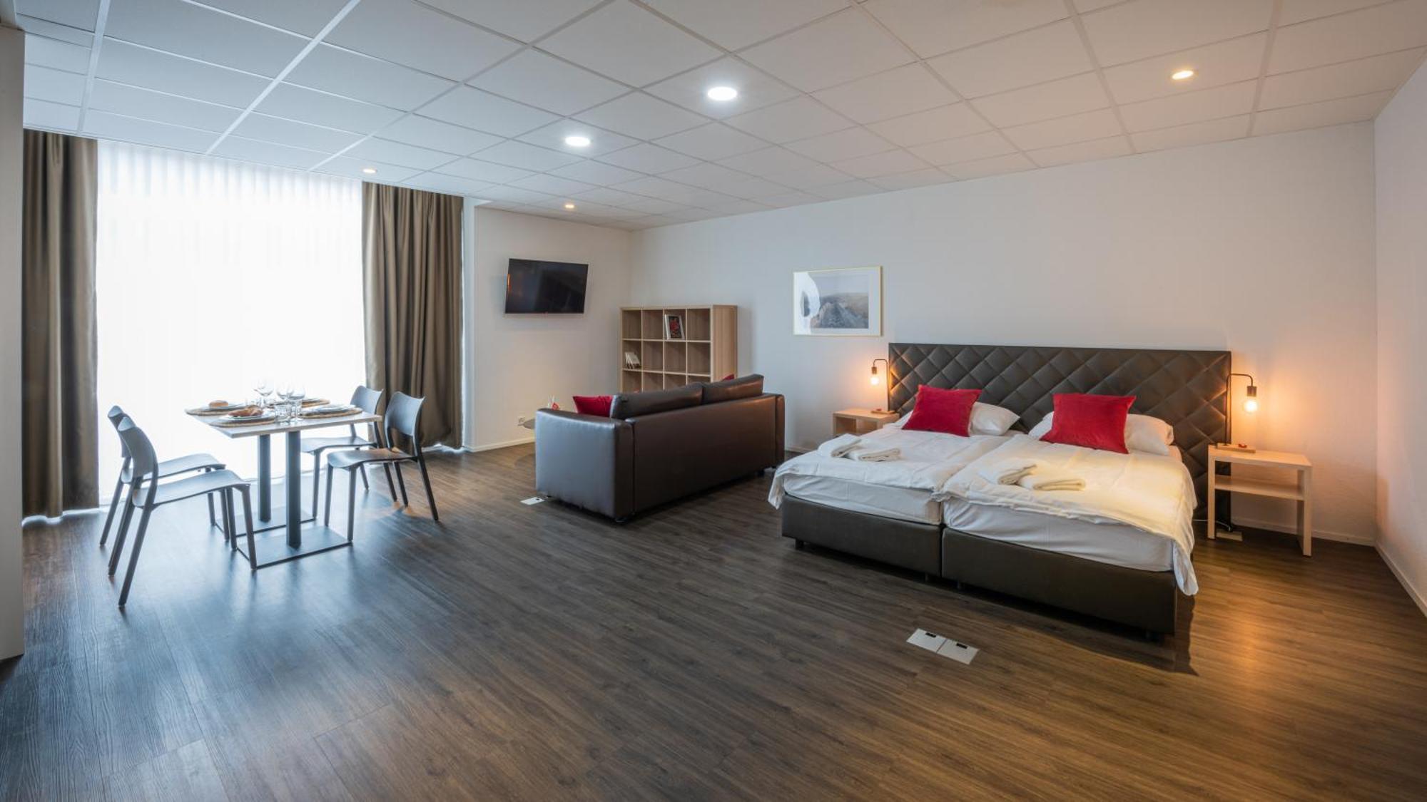 Los Lorentes Apartments Bern Airport Belp Exterior photo