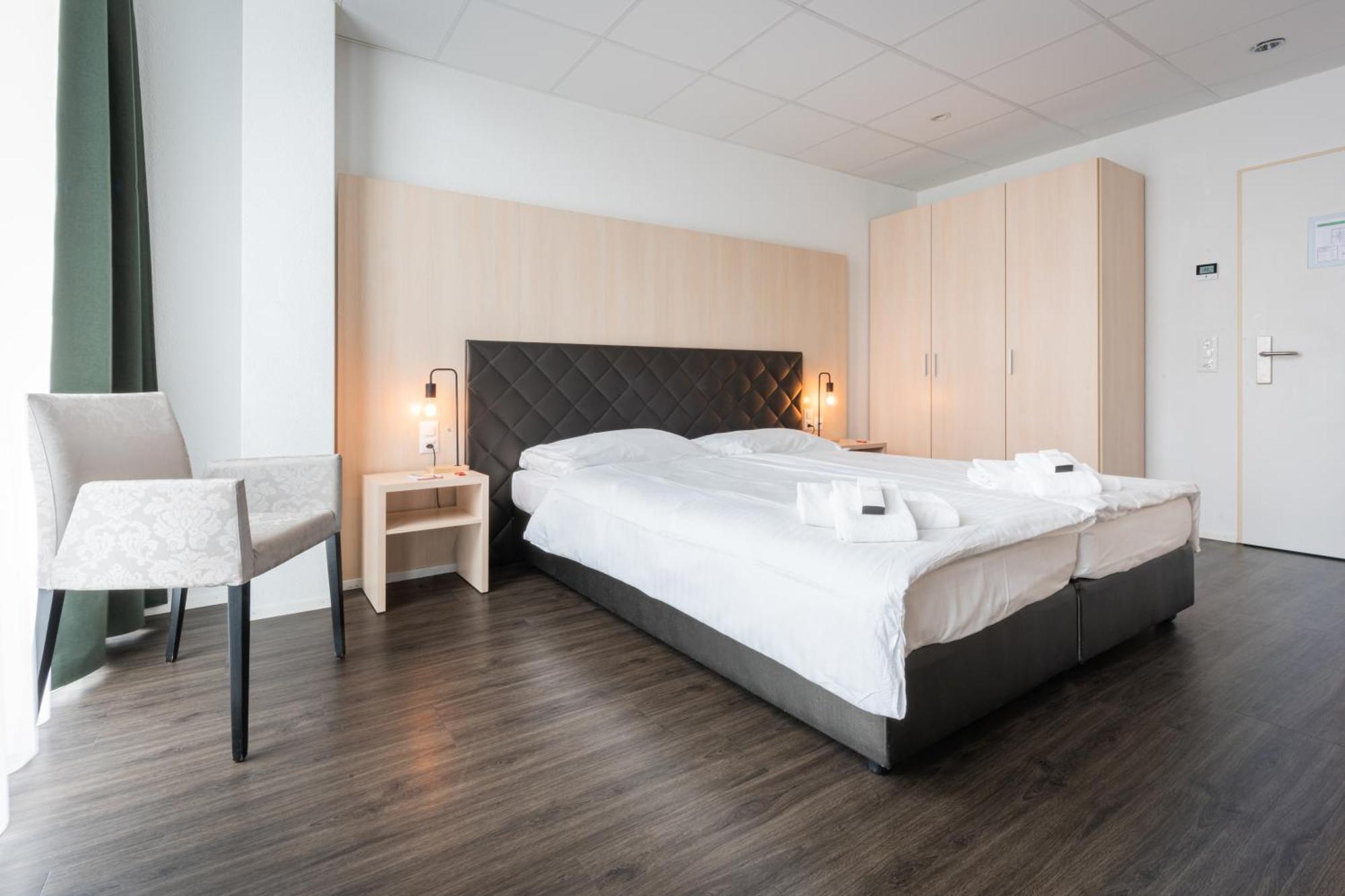Los Lorentes Apartments Bern Airport Belp Exterior photo